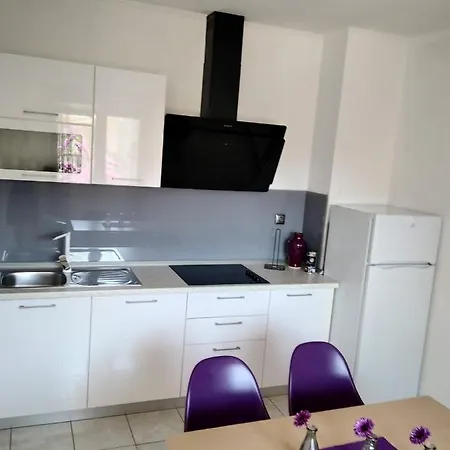Daria Apartment *