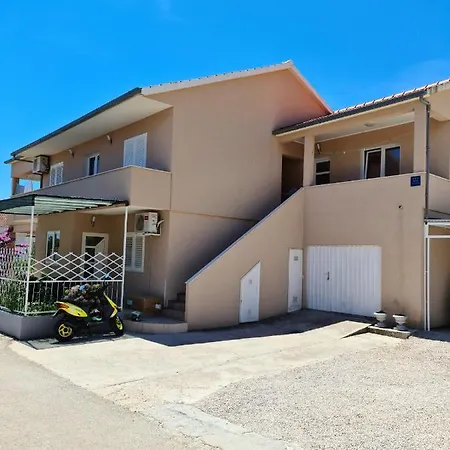 Daria Apartament *